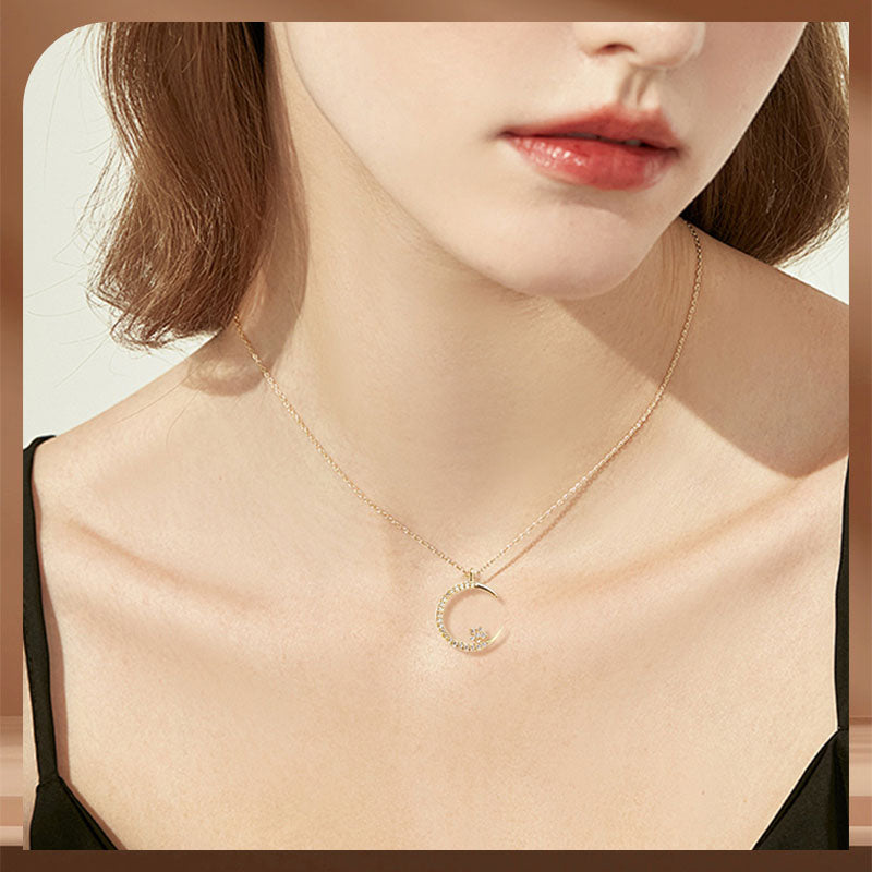 TM | Collar brillante de luna y estrellas con brillantes