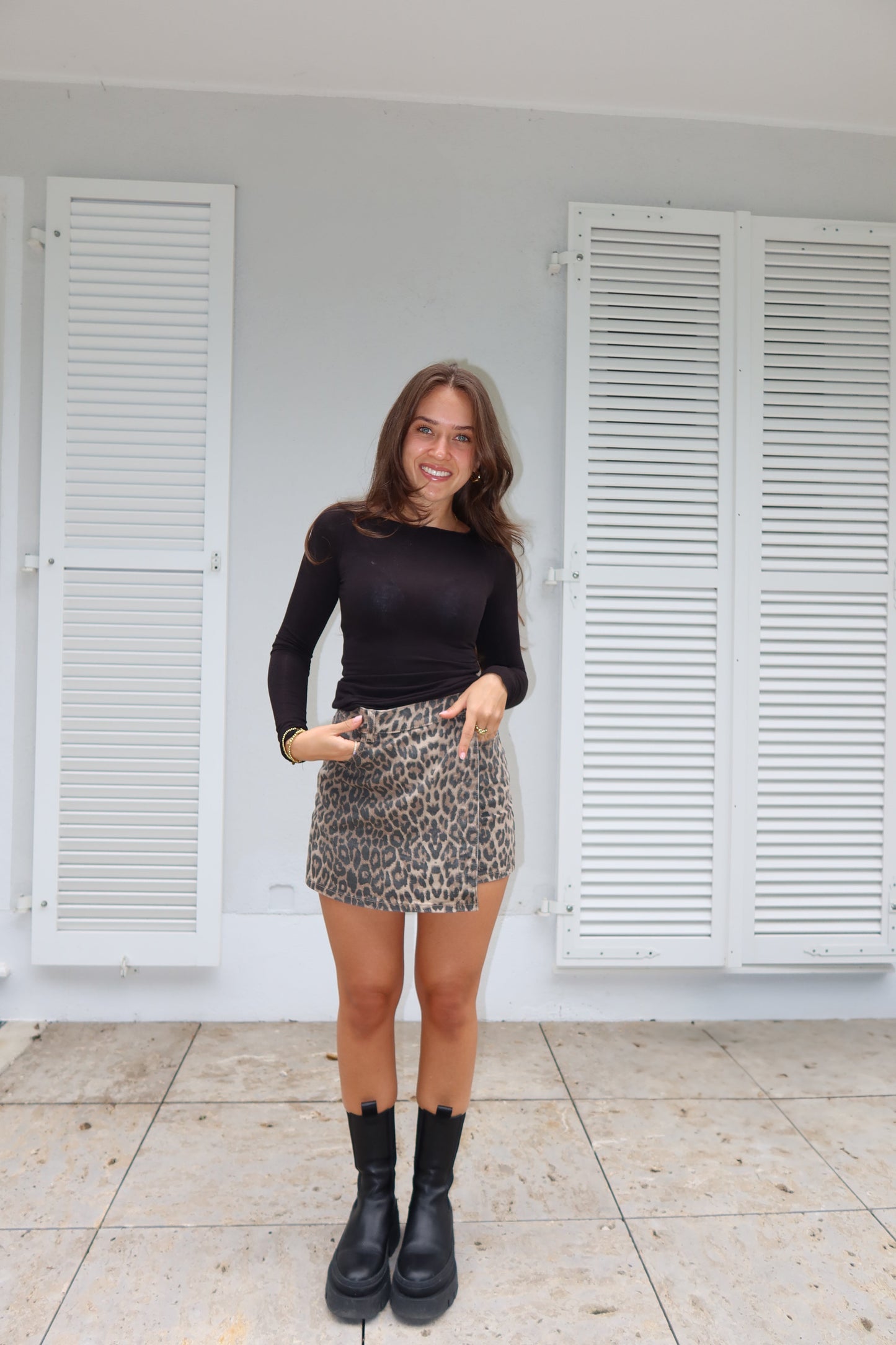 TM | Top Básico • negro