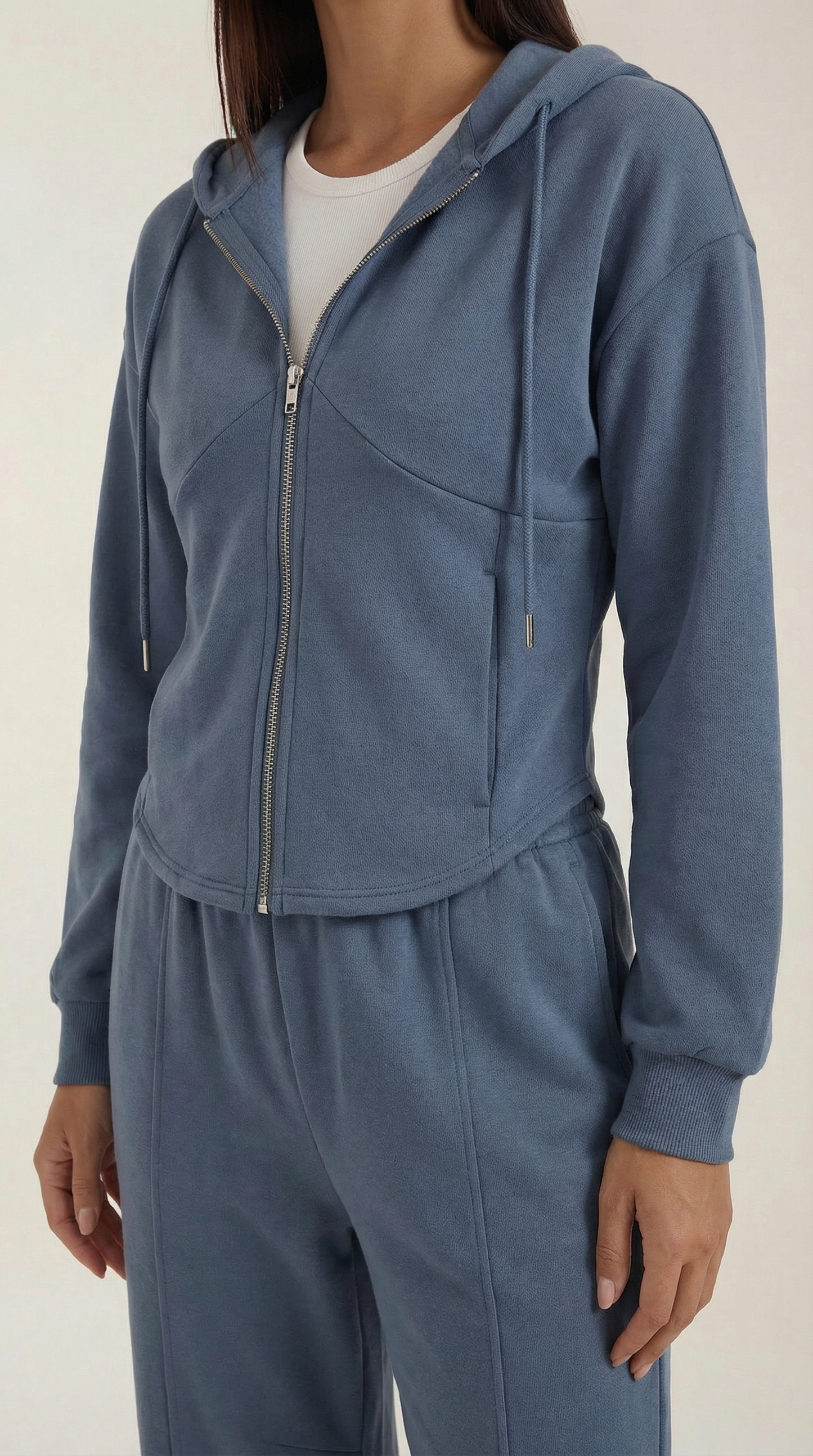 Conjunto de sudadera con capucha y pantalones anchos Yolanda