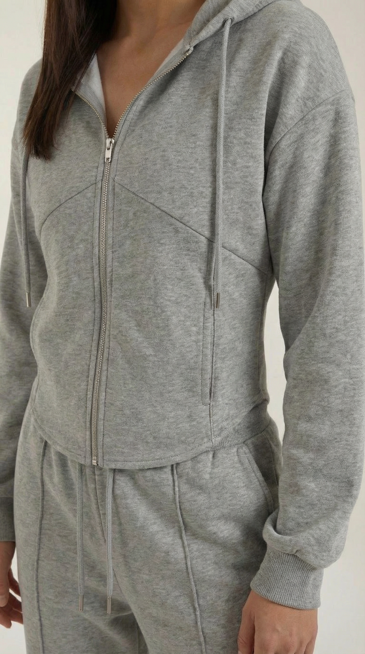 Conjunto de sudadera con capucha y pantalones anchos Yolanda